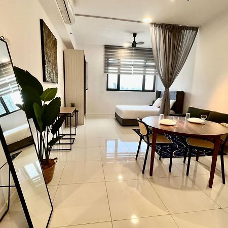 Chambers Serviced Suites Klcc By Cozy Stay Куала-Лумпур Екстер'єр фото