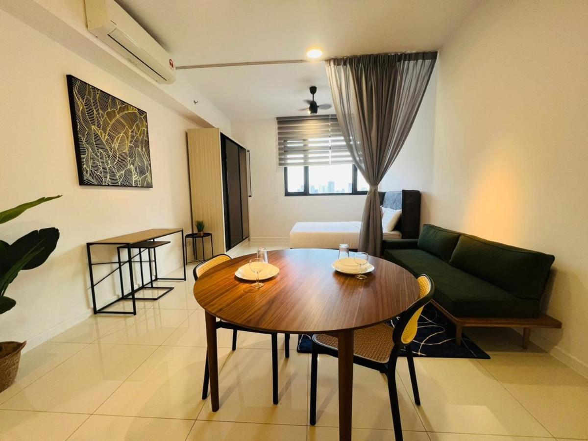Chambers Serviced Suites Klcc By Cozy Stay Куала-Лумпур Екстер'єр фото